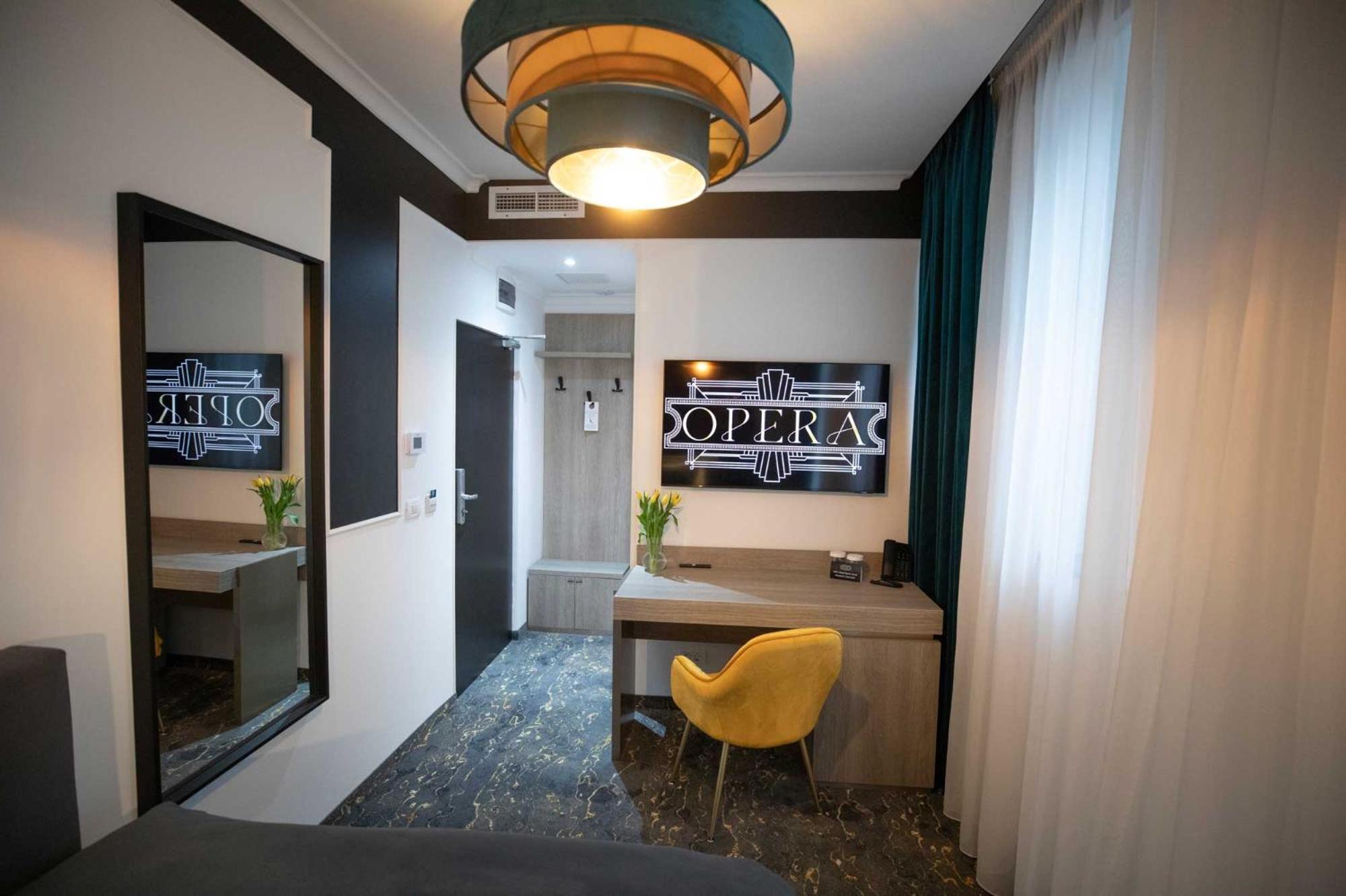 טימישוארה Opera Hotel מראה חיצוני תמונה