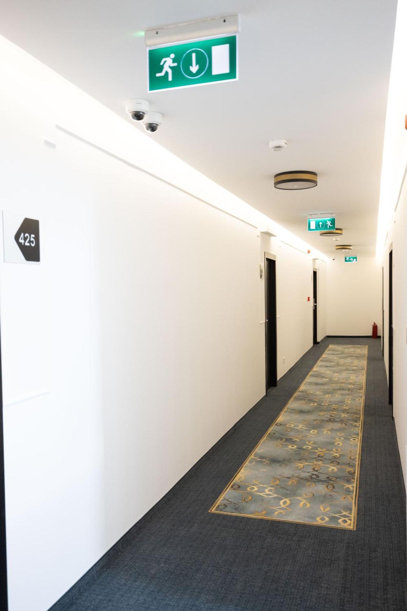 טימישוארה Opera Hotel מראה חיצוני תמונה