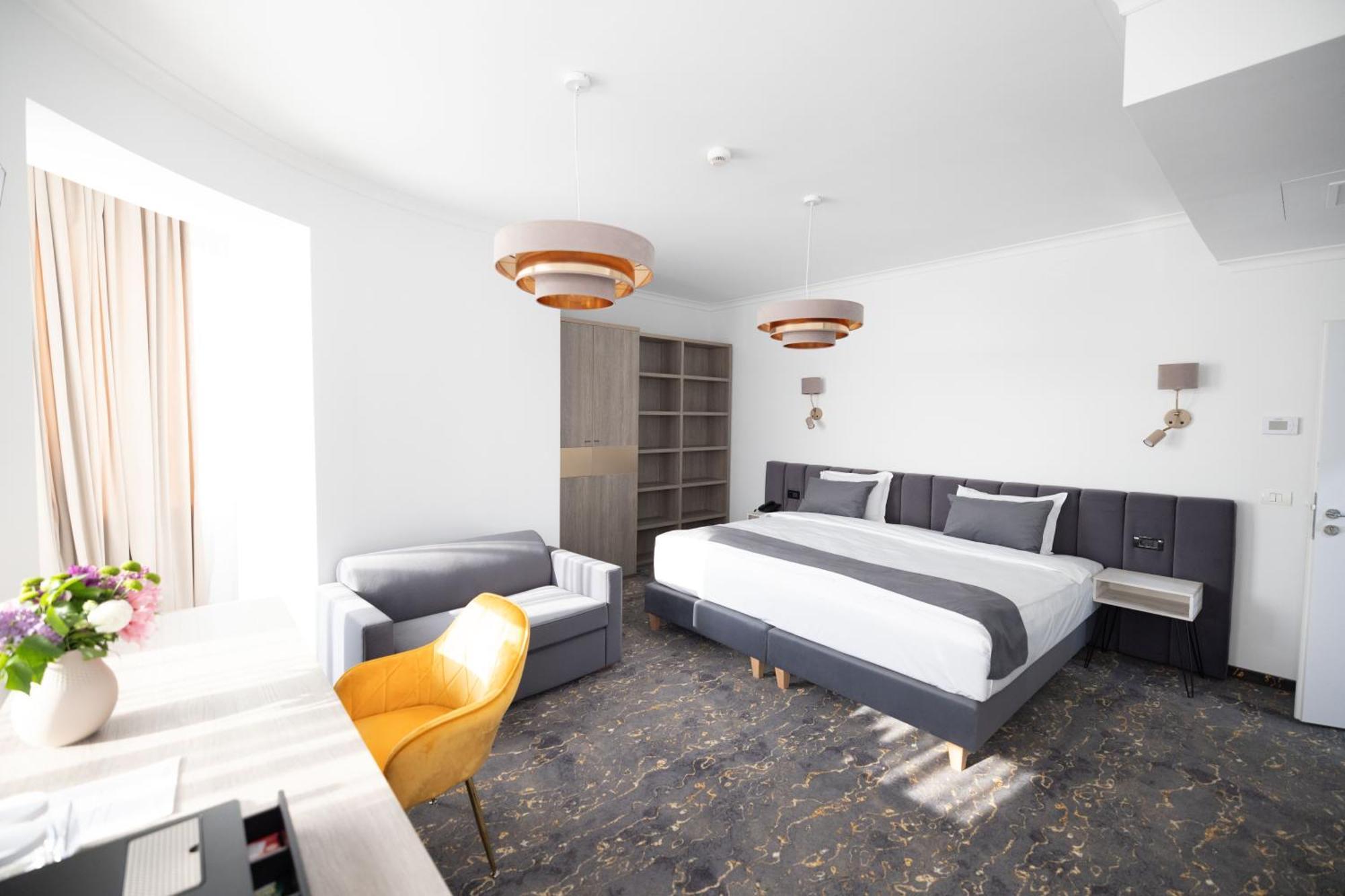 טימישוארה Opera Hotel מראה חיצוני תמונה